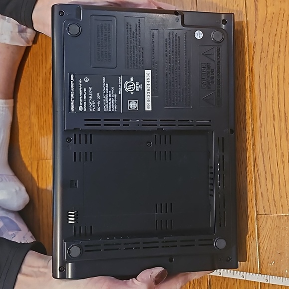 Portable DVD player - Picture 4 of 10